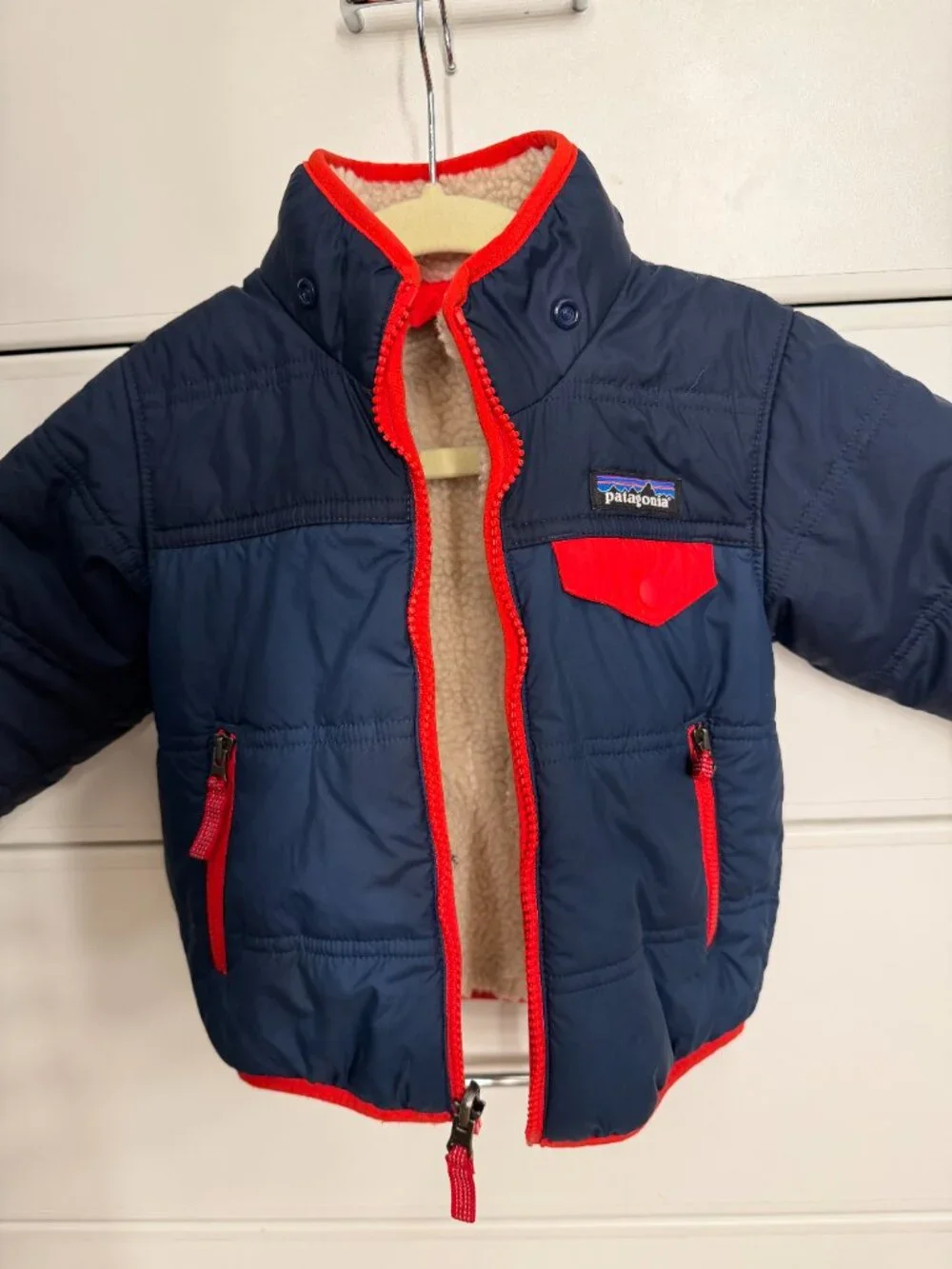 Patagonia Baby Reversible Tribbles Hooded Jacket Navy Red, Size 12 - 18M